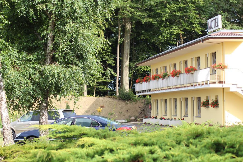 Hotel Drive In Motel Capellen Buitenkant foto